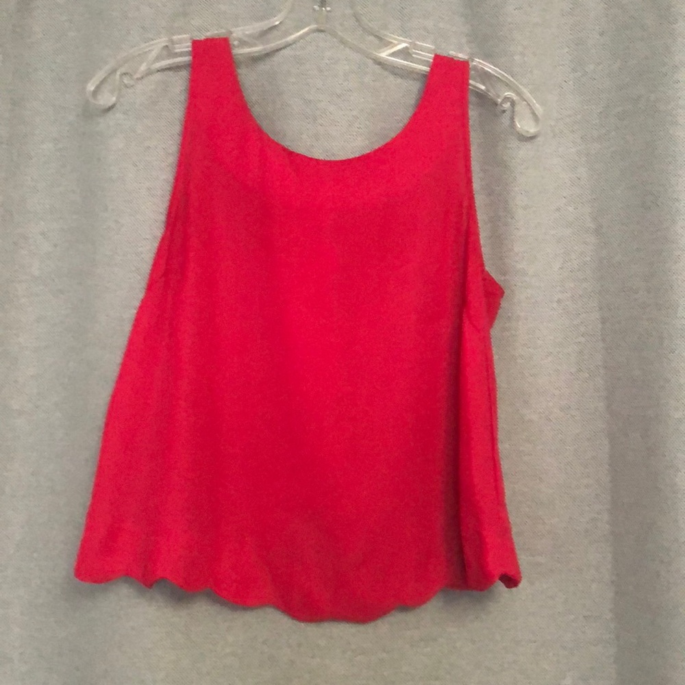Pink button back tank